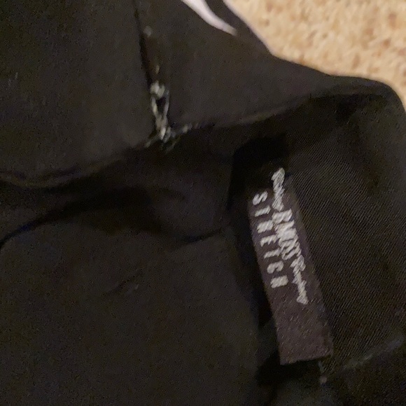 Basic black skirt - Picture 3 of 4